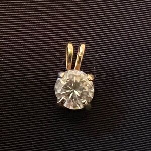14K Yellow Gold Cubic Zirconia Pendant 3.28mm, Tested, 0.5g, 9.5×4.8mm